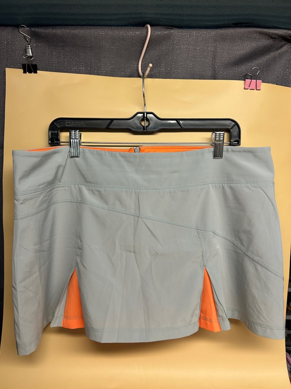 Bolle Light Gray Athletic Skort with Orange Accents